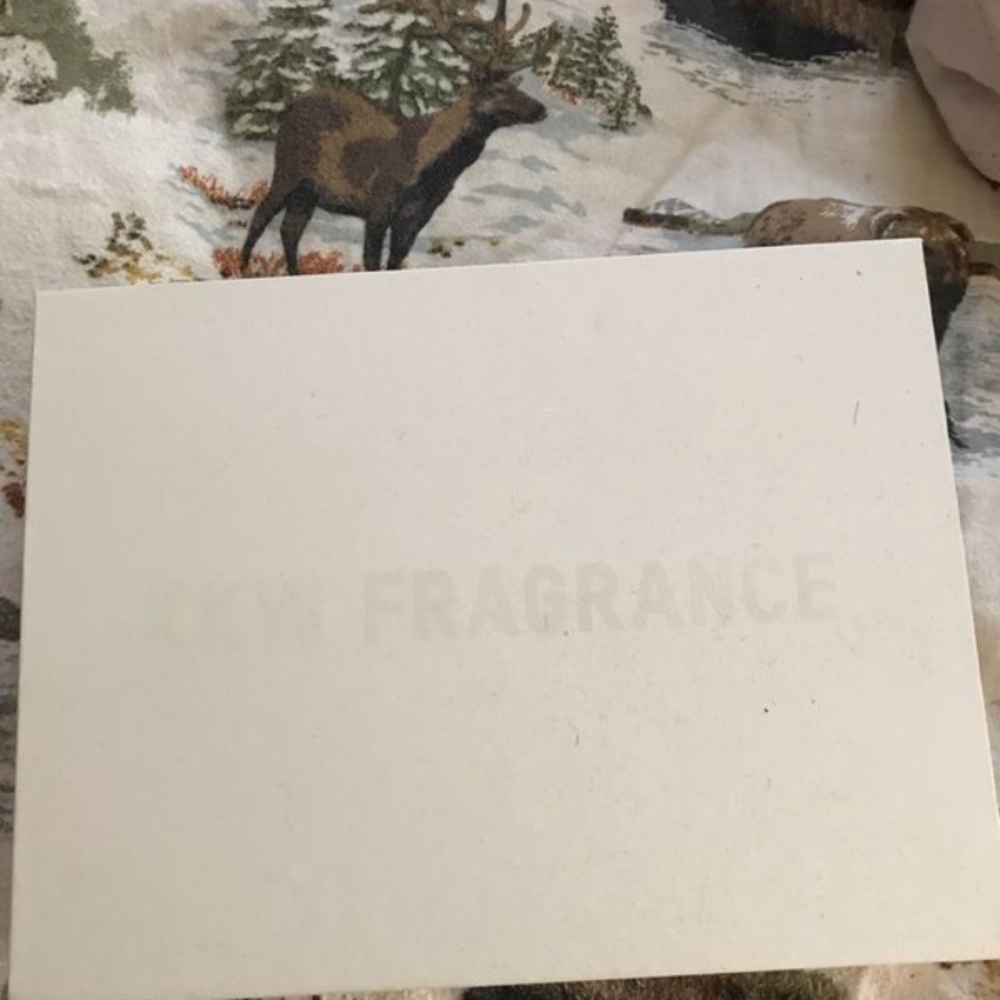 Kim Kardashian’s crystal perfume new